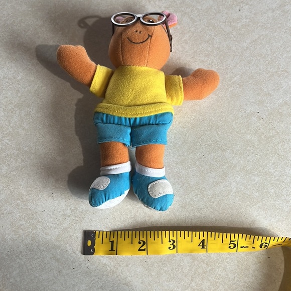 Arthur stuff animal with glass - Picture 2 of 3